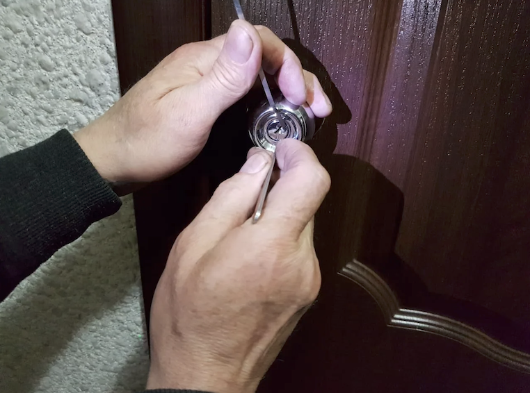 Откроем вашу дверь